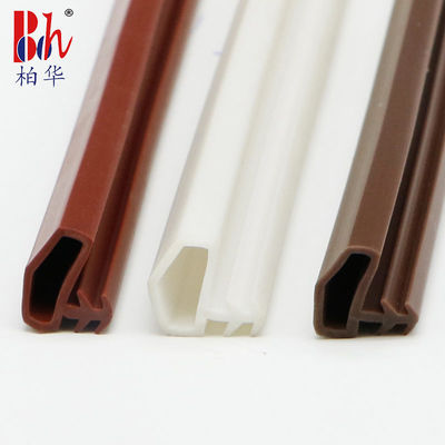 A porta de madeira do Pvc da tira do selo de porta do OEM Weatherstrip o tipo lateral A do sulco dado forma