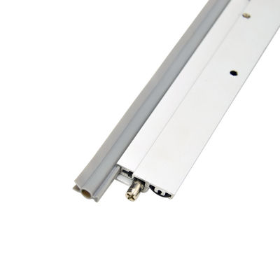 O selo que inferior da auto porta Dustproof o parafuso fixou de superfície montado Weatherstrips