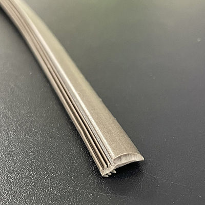 O tipo porta do entalhe do Pvc do OEM Weatherstrip fácil instalar o CE aprovado